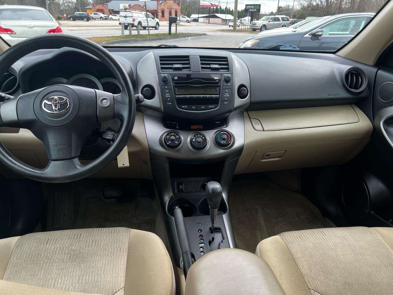 Toyota RAV4 Base I4 2WD 2010