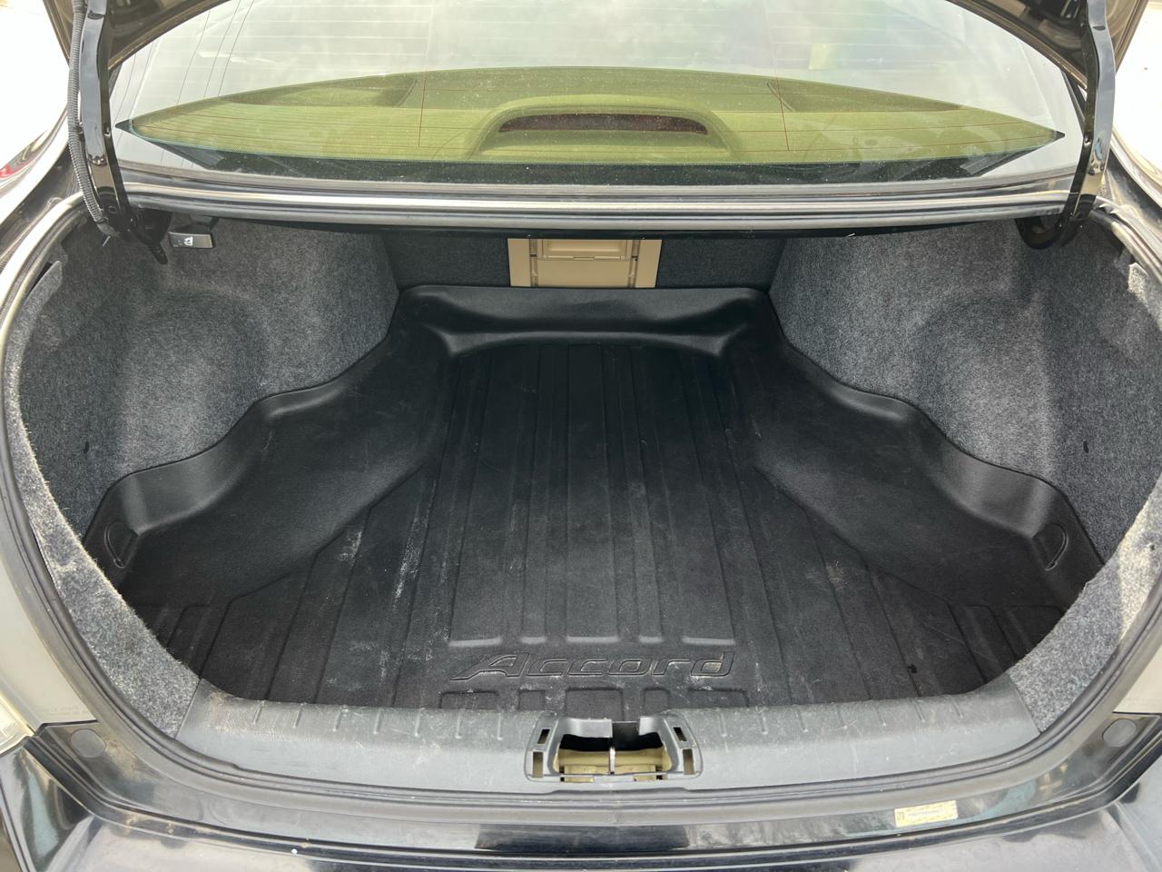 Honda Accord SE Sedan AT 2012