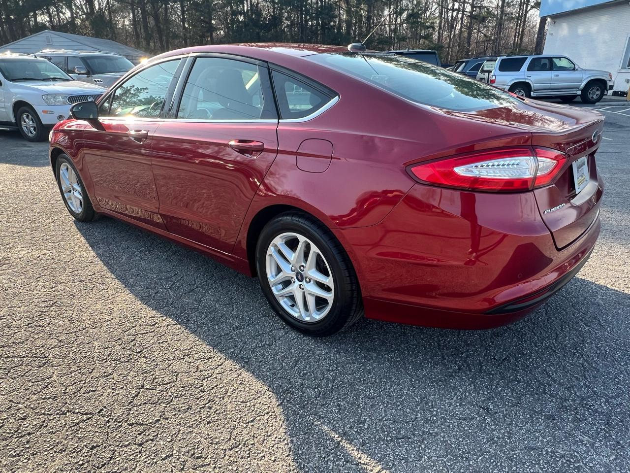 Ford Fusion SE 2016