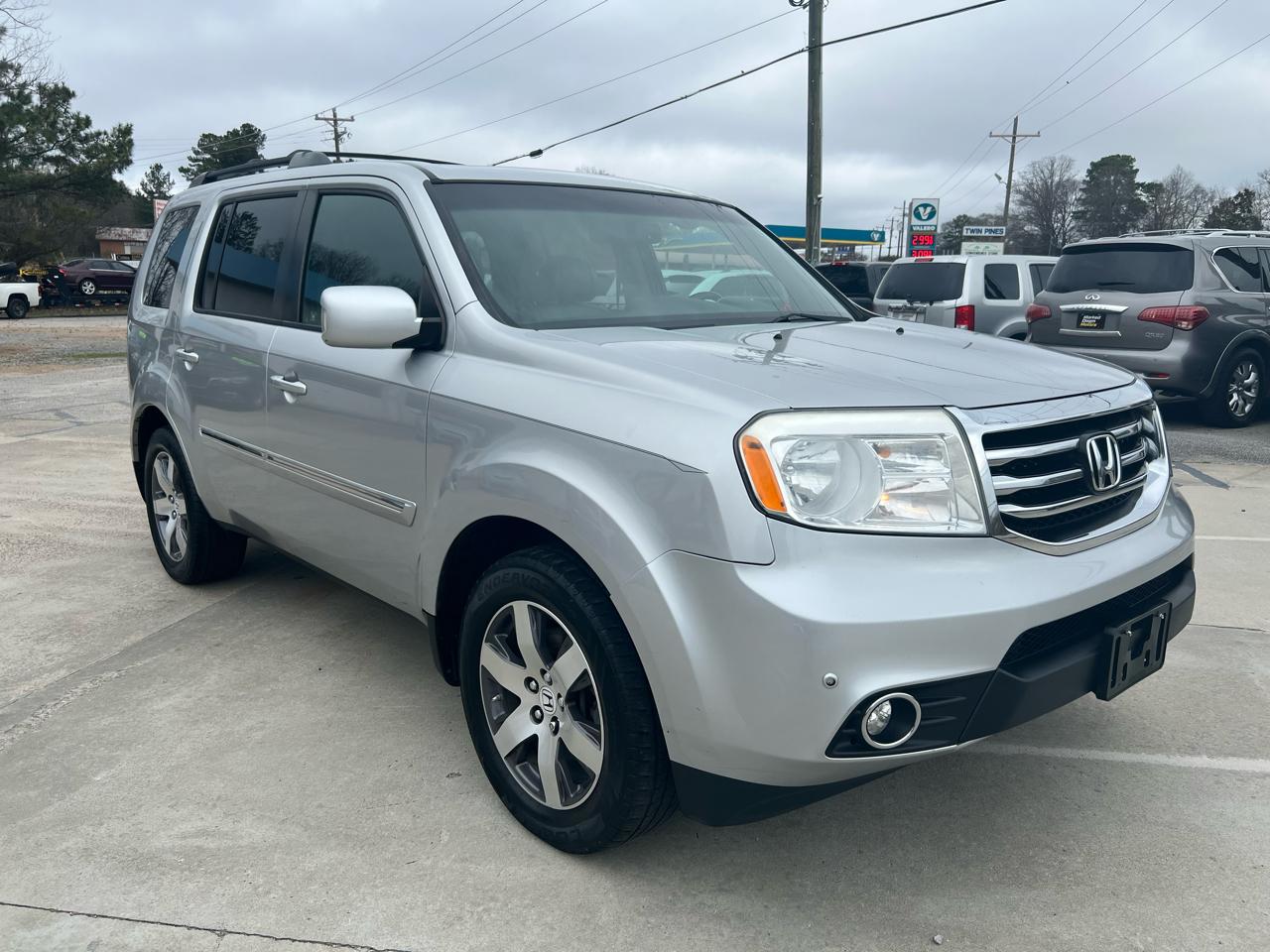 Honda Pilot Touring 4WD 5-Spd AT with DVD 2012