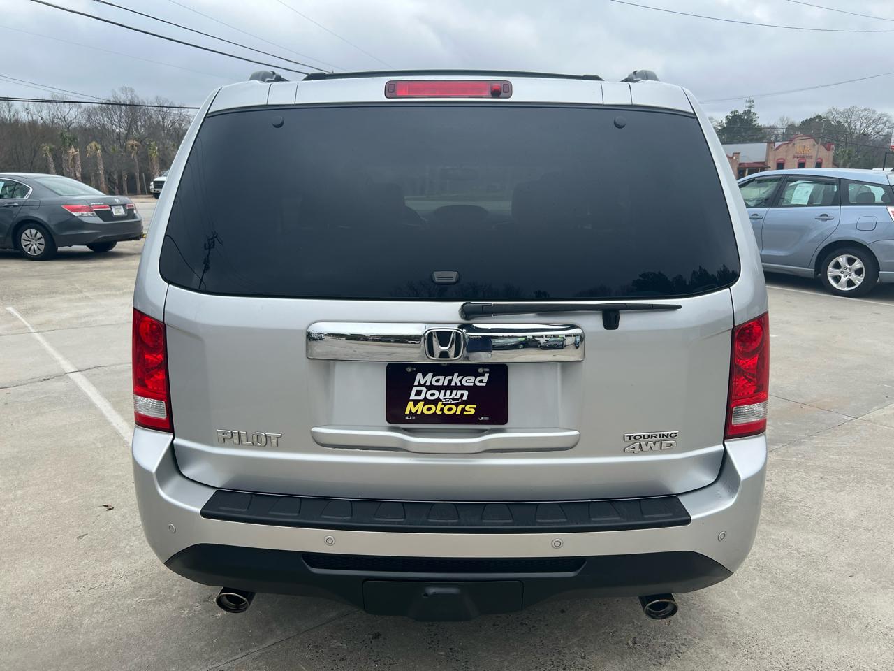 Honda Pilot Touring 4WD 5-Spd AT with DVD 2012