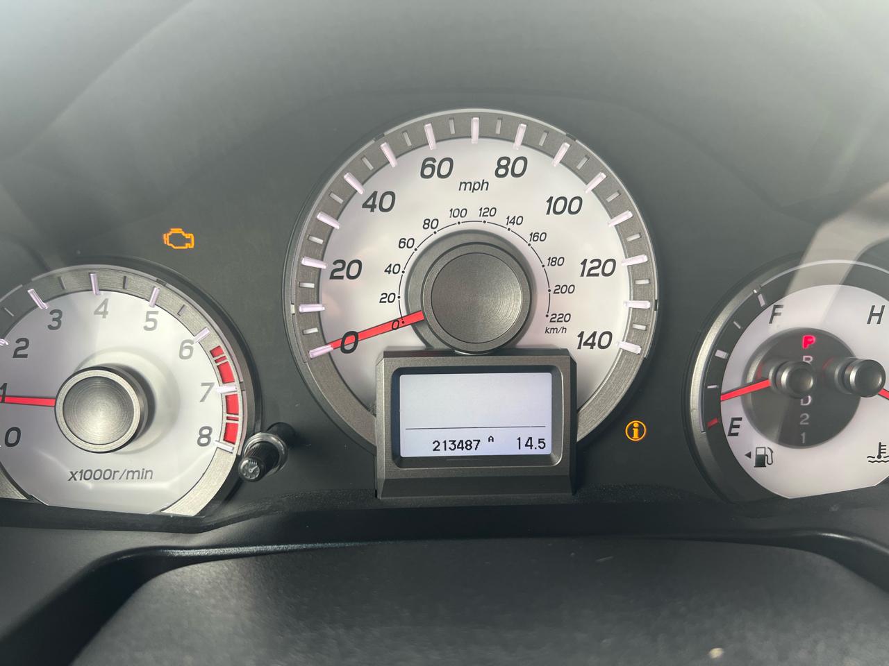 Honda Pilot Touring 4WD 5-Spd AT with DVD 2012