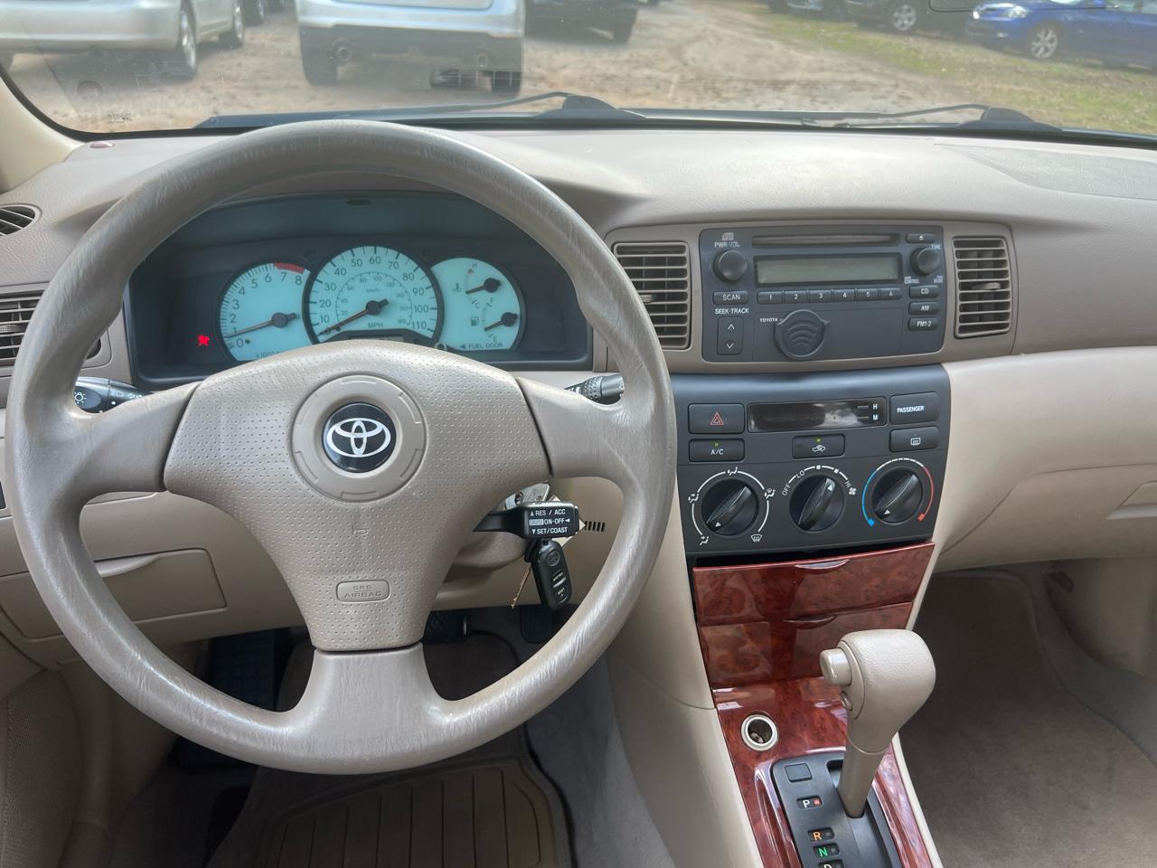 Toyota Corolla LE 2003