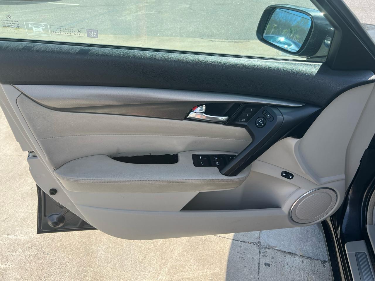 Acura TL 6-Speed AT 2012