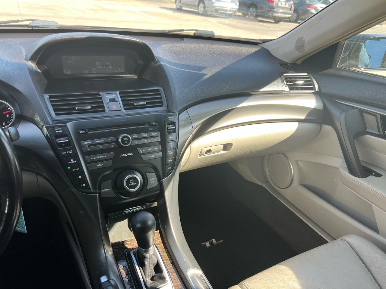 Acura TL 6-Speed AT 2012