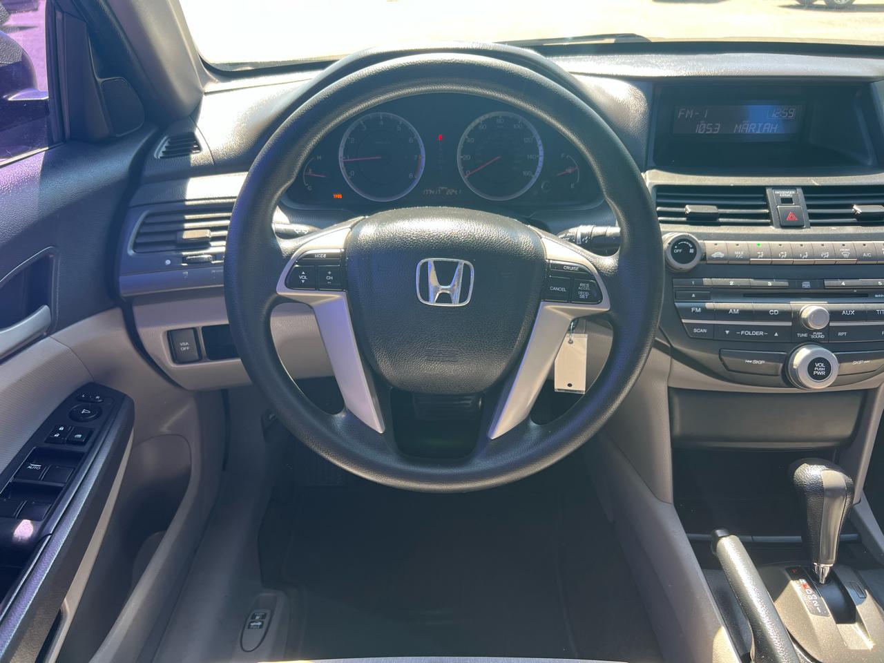 Honda Accord LX sedan AT 2010