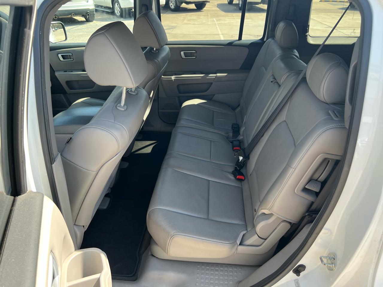 Honda Pilot EX-L 2WD 5-Spd AT 2011