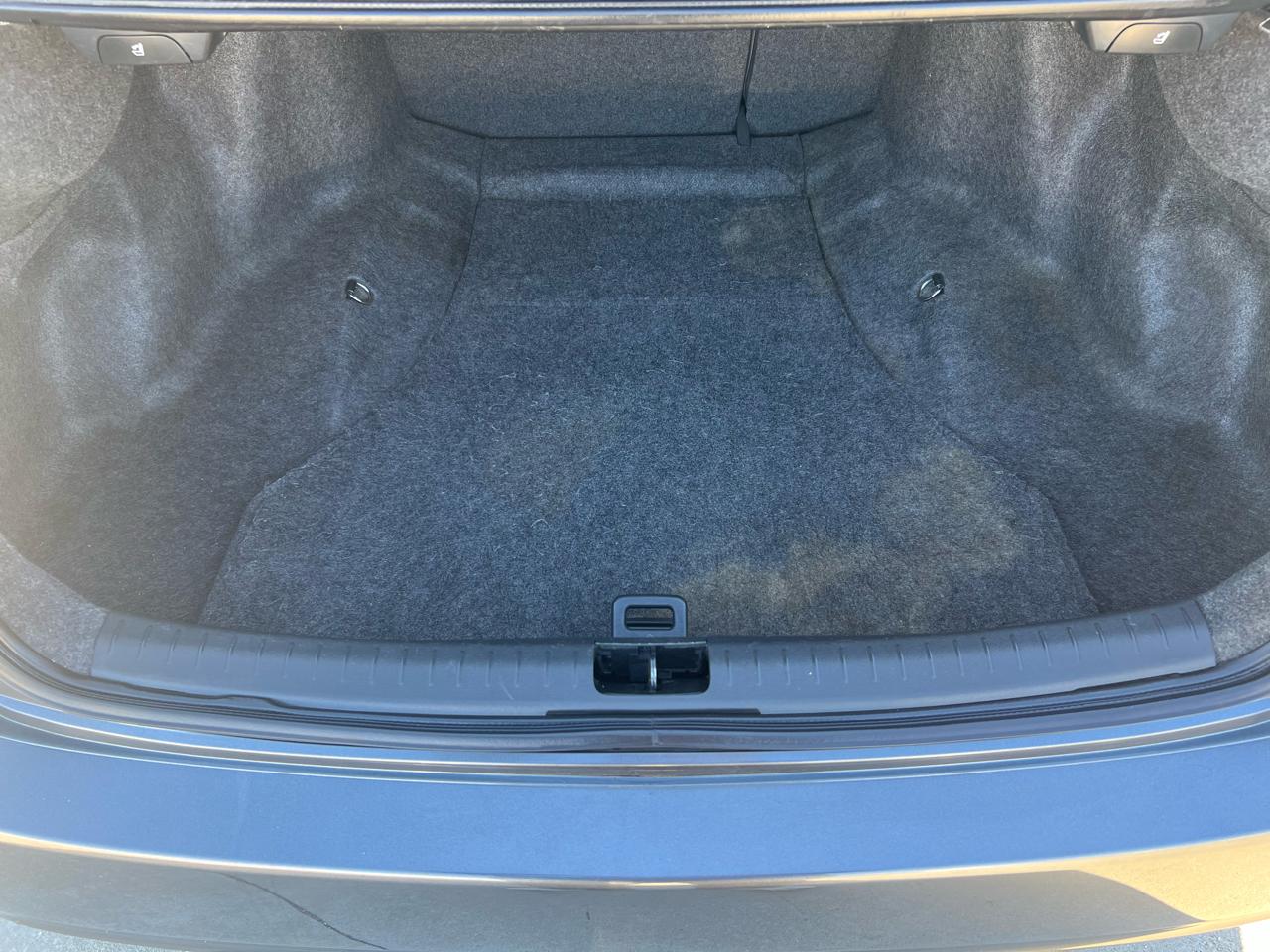 Acura TSX 5-Speed AT with Tech Package 2009