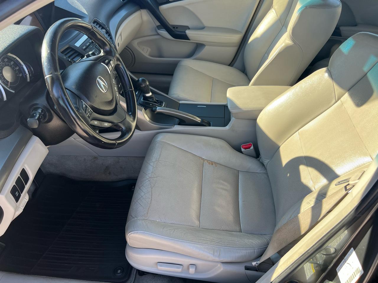 Acura TSX 5-Speed AT with Tech Package 2009