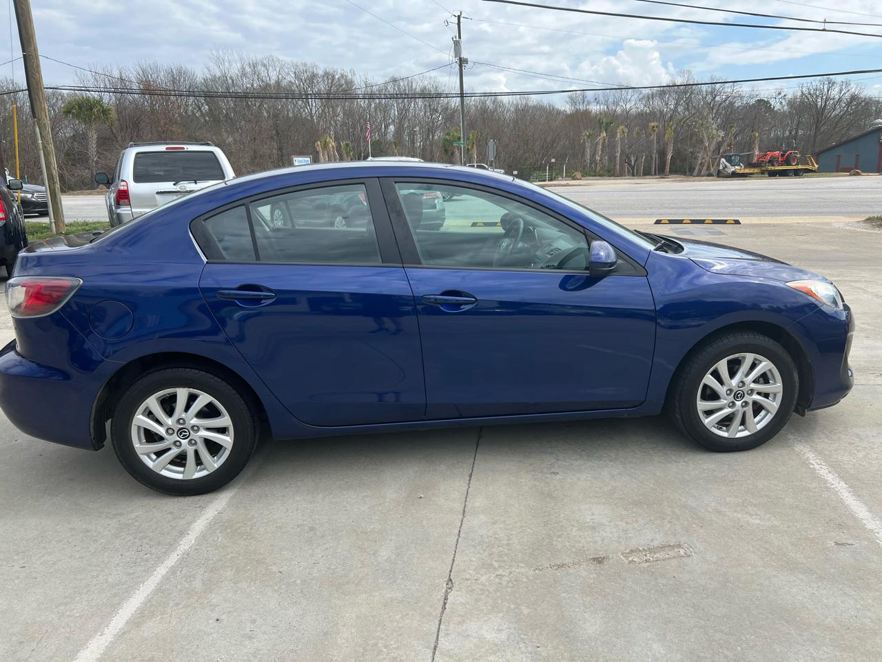 Mazda MAZDA3 i Touring AT 4-Door 2013