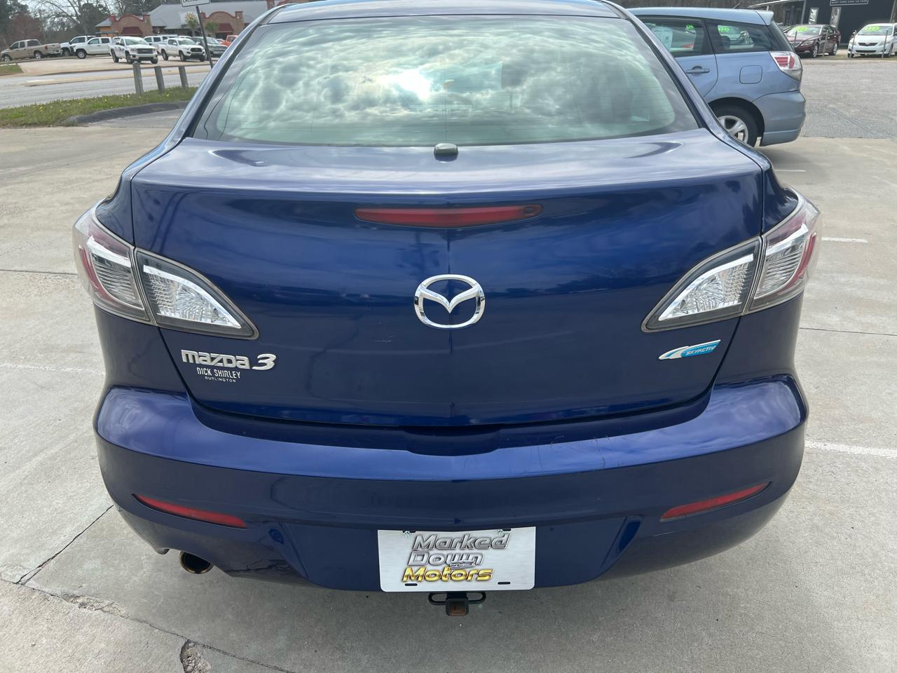 Mazda MAZDA3 i Touring AT 4-Door 2013