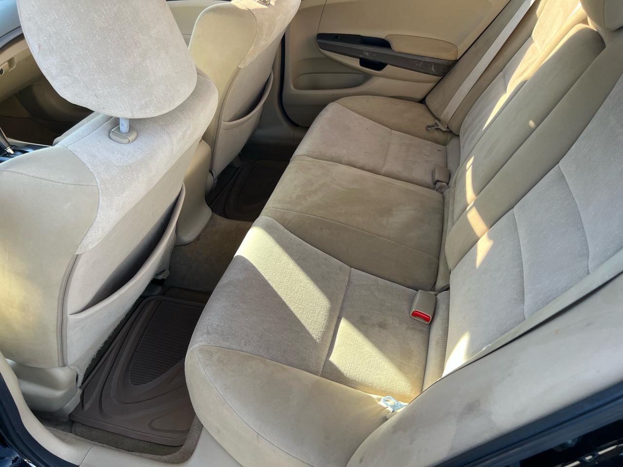 Honda Accord LX-P Sedan AT 2010