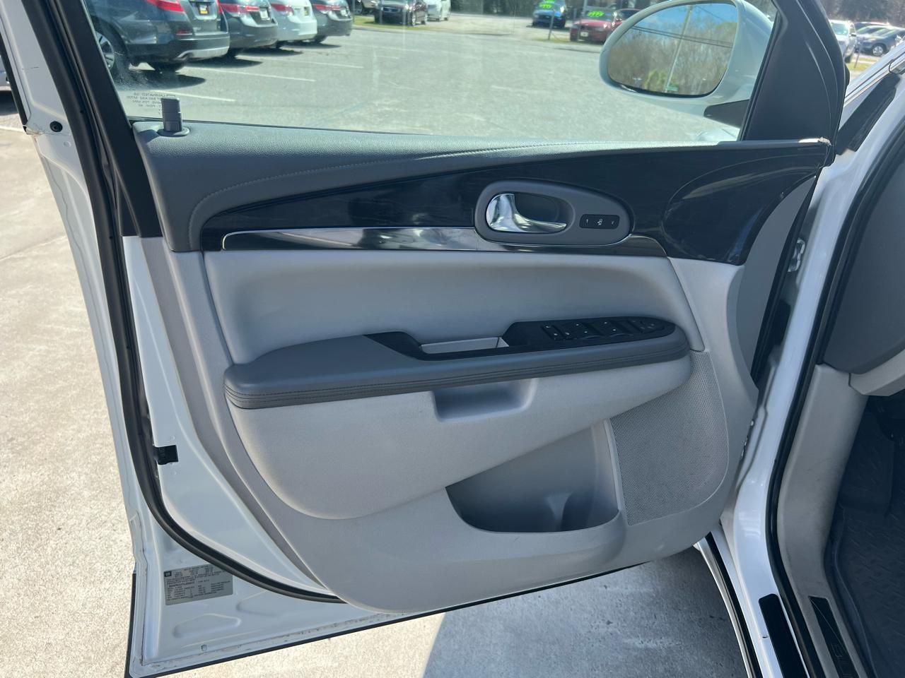 Buick Enclave Leather FWD 2016