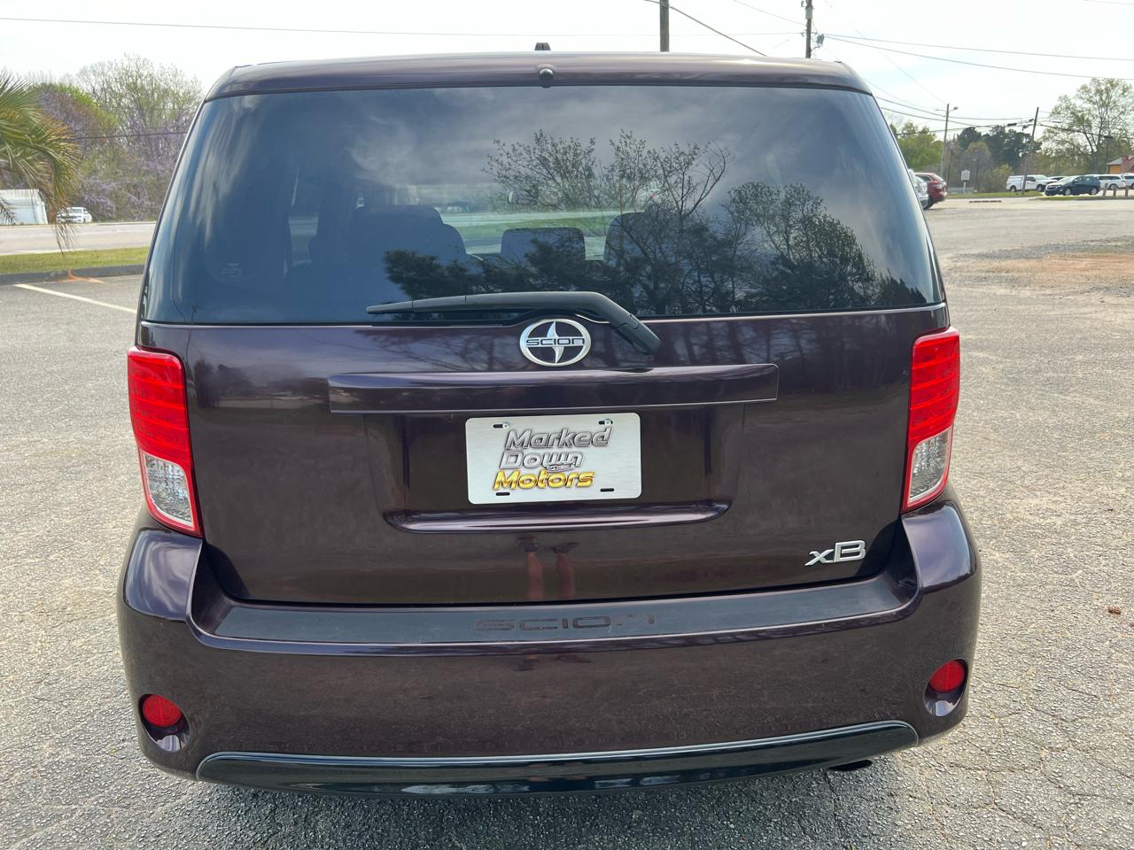 Scion xB 5-Door Wagon 4-Spd AT 2014