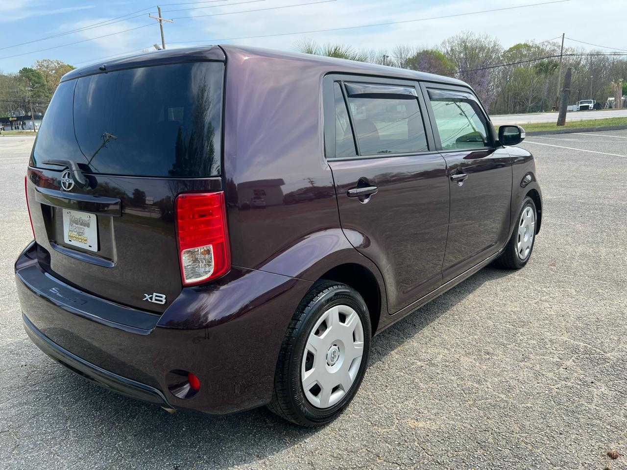 Scion xB 5-Door Wagon 4-Spd AT 2014