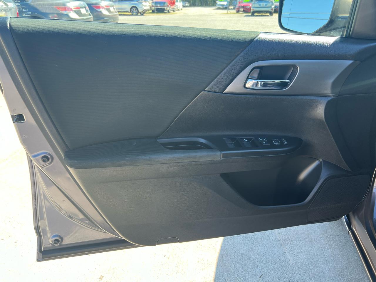 Honda Accord LX Sedan CVT 2015