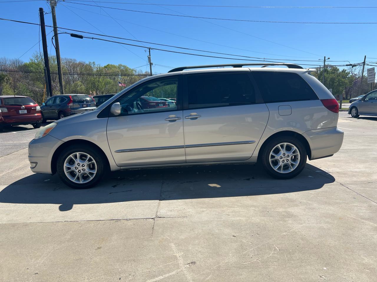 Toyota Sienna XLE 2004
