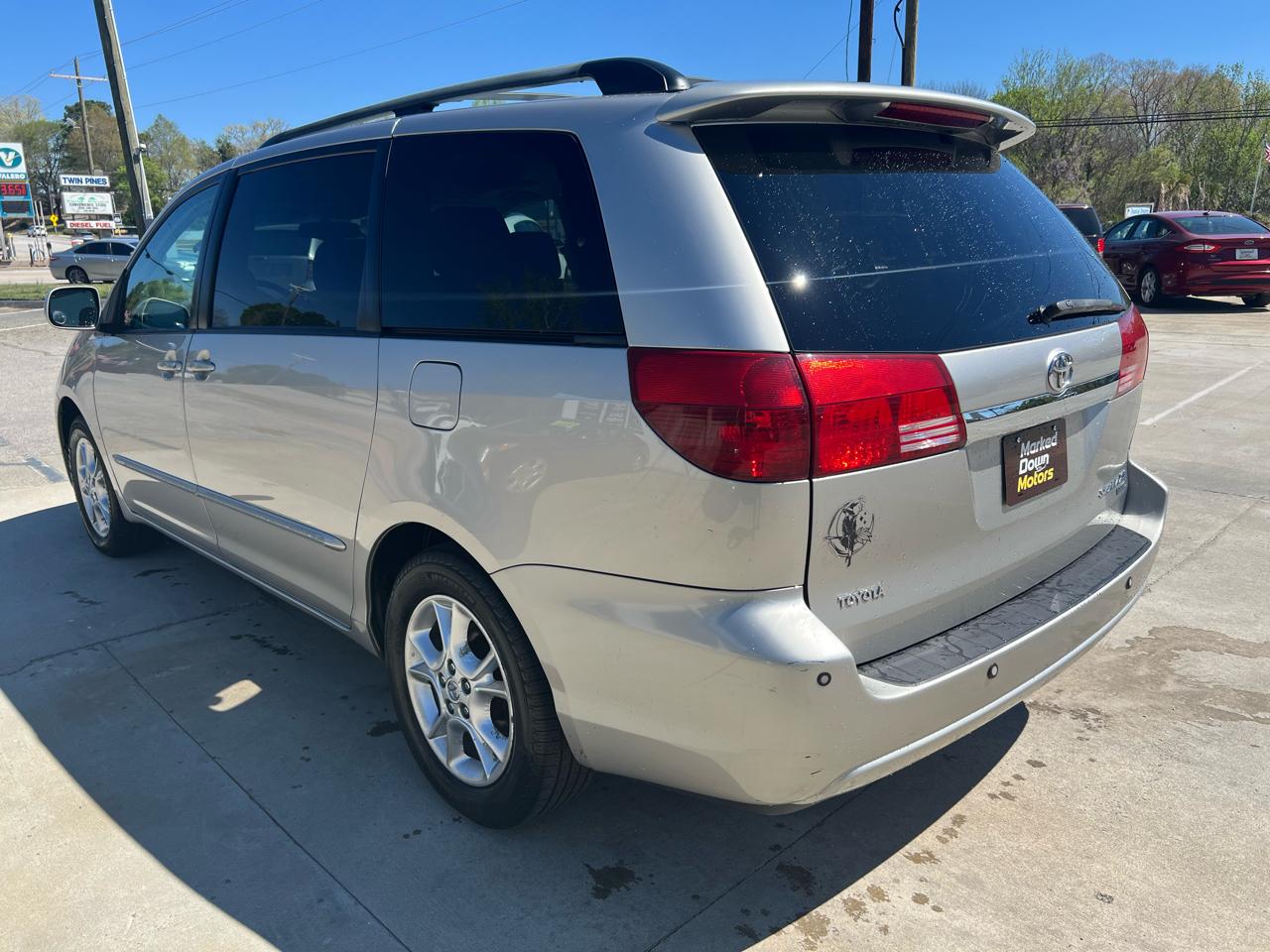 Toyota Sienna XLE 2004