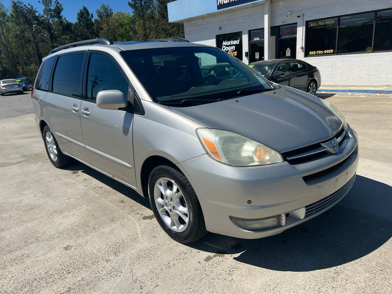 Toyota Sienna XLE 2004
