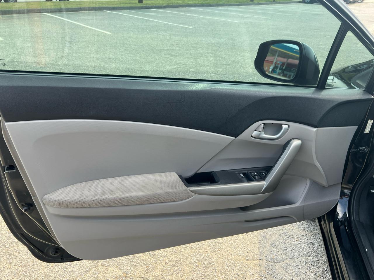 Honda Civic LX Coupe 5-Speed AT 2012