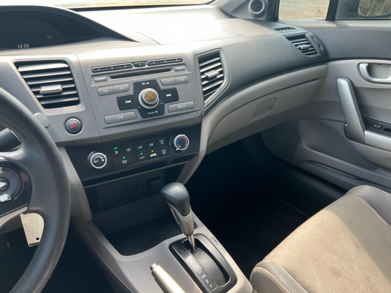 Honda Civic LX Coupe 5-Speed AT 2012