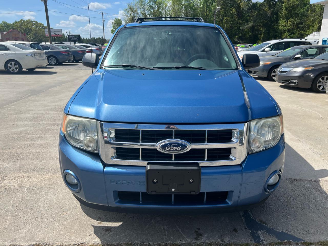 Ford Escape XLT FWD I4 2009
