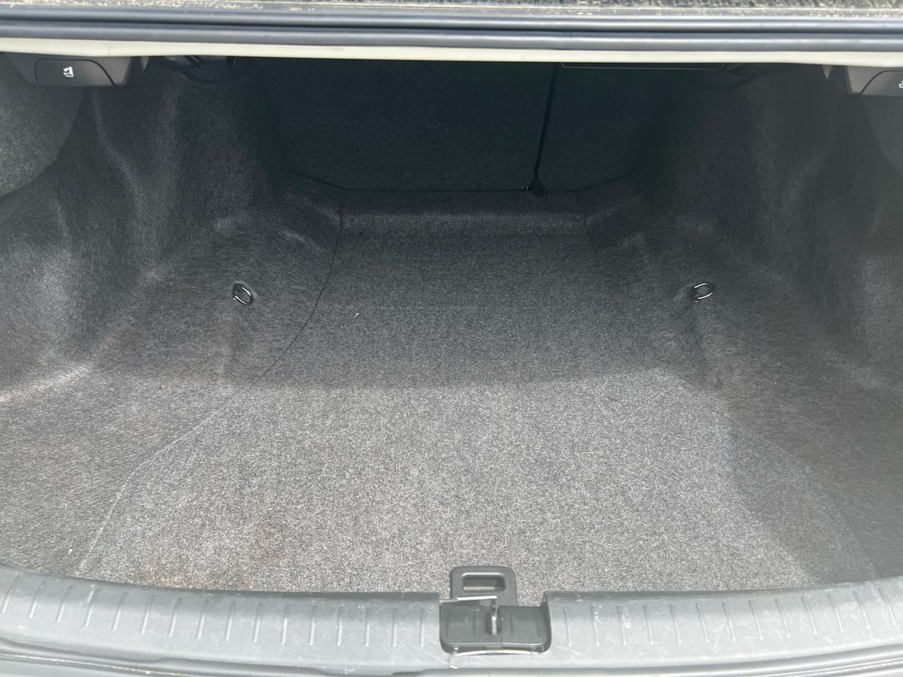 Acura TSX 5-Speed AT with Tech Package 2009