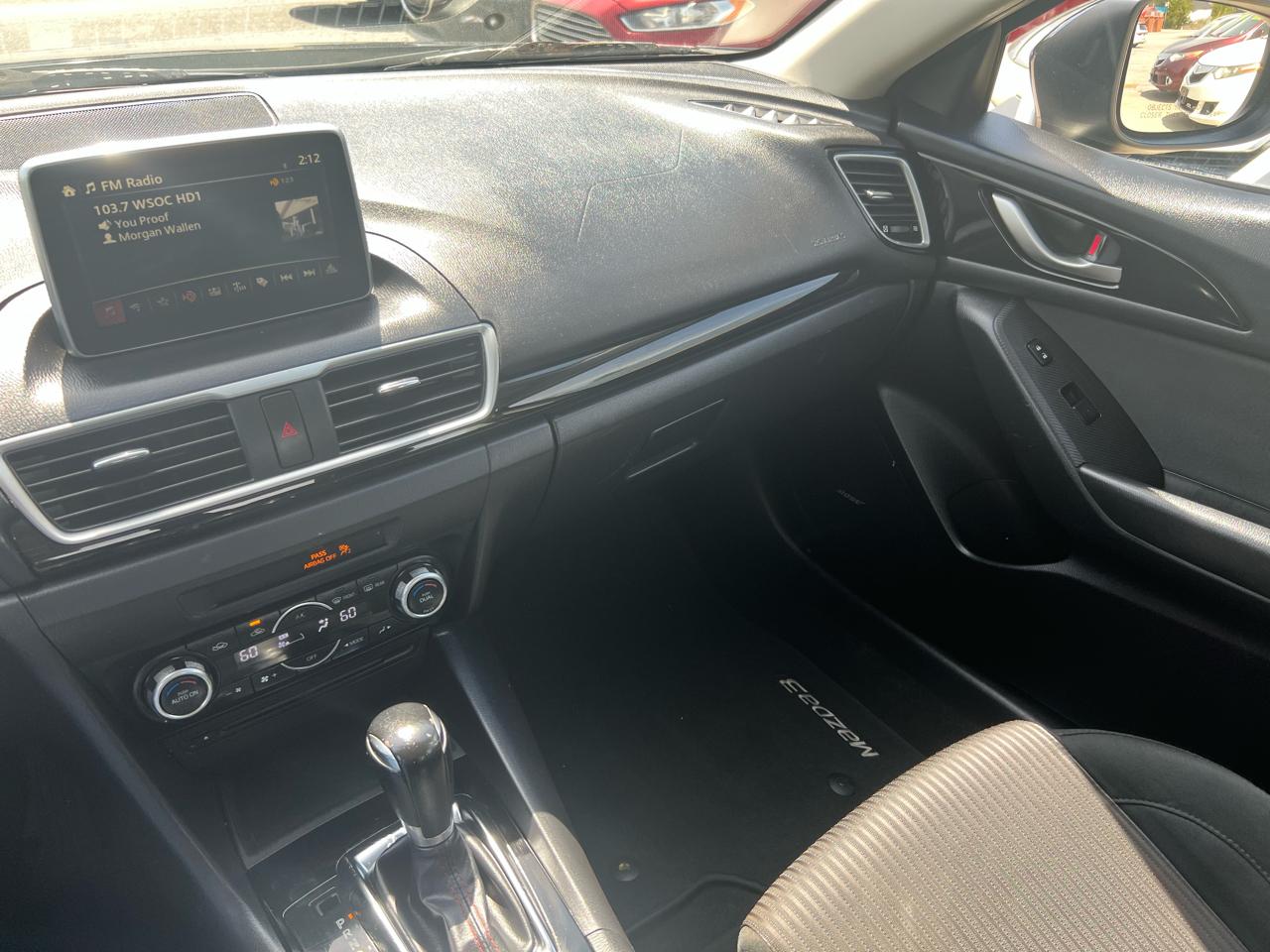 Mazda MAZDA3 i Touring AT 4-Door 2014