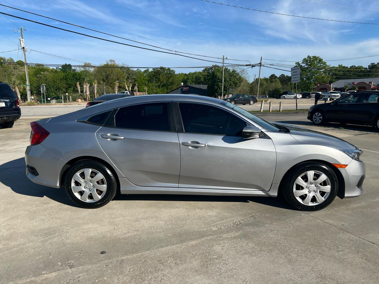 Honda Civic LX Sedan CVT 2017