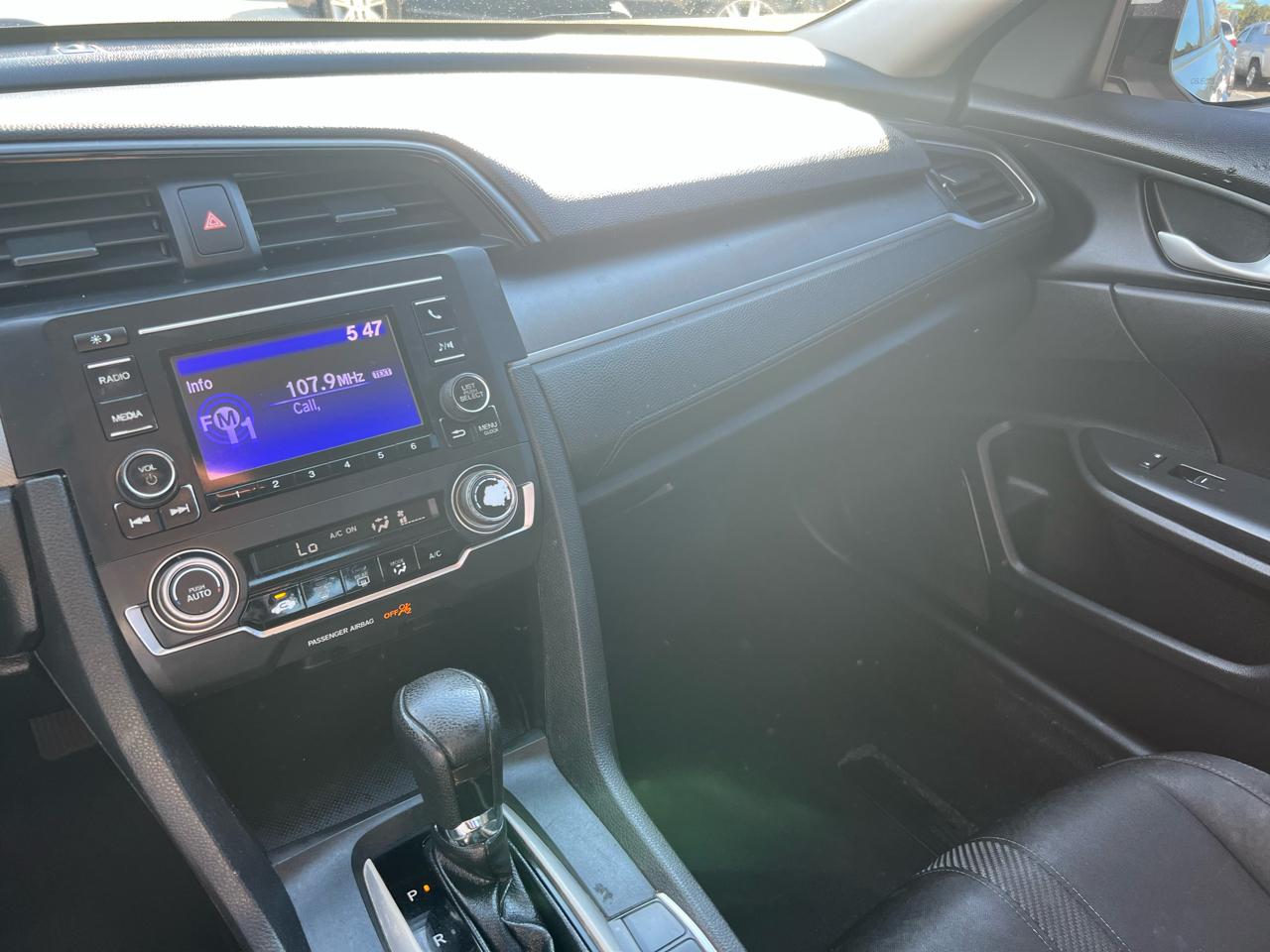 Honda Civic LX Sedan CVT 2017