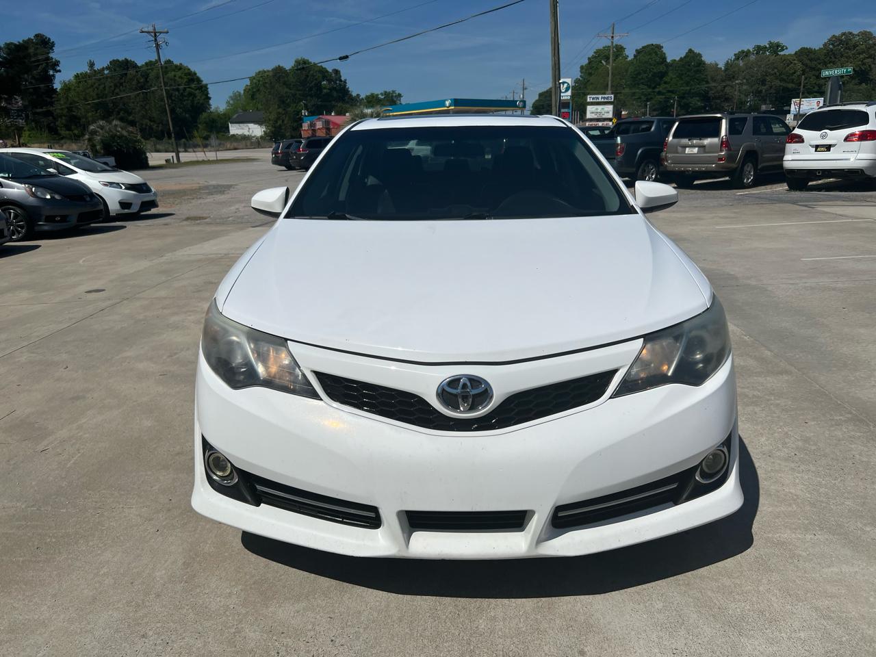 Toyota Camry SE 2012