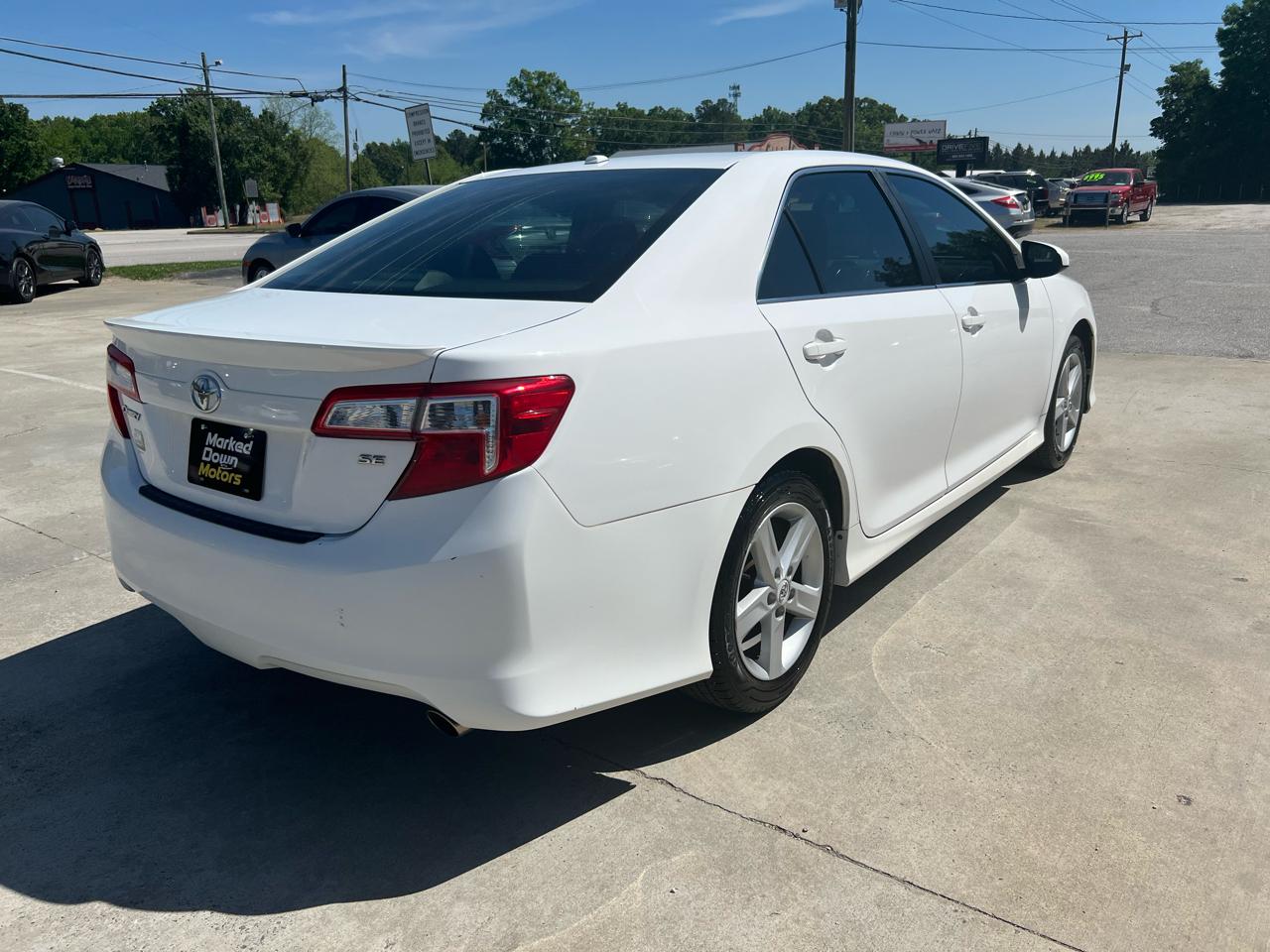 Toyota Camry SE 2012