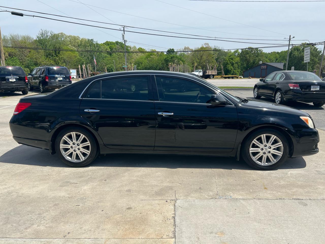 Toyota Avalon Limited 2010