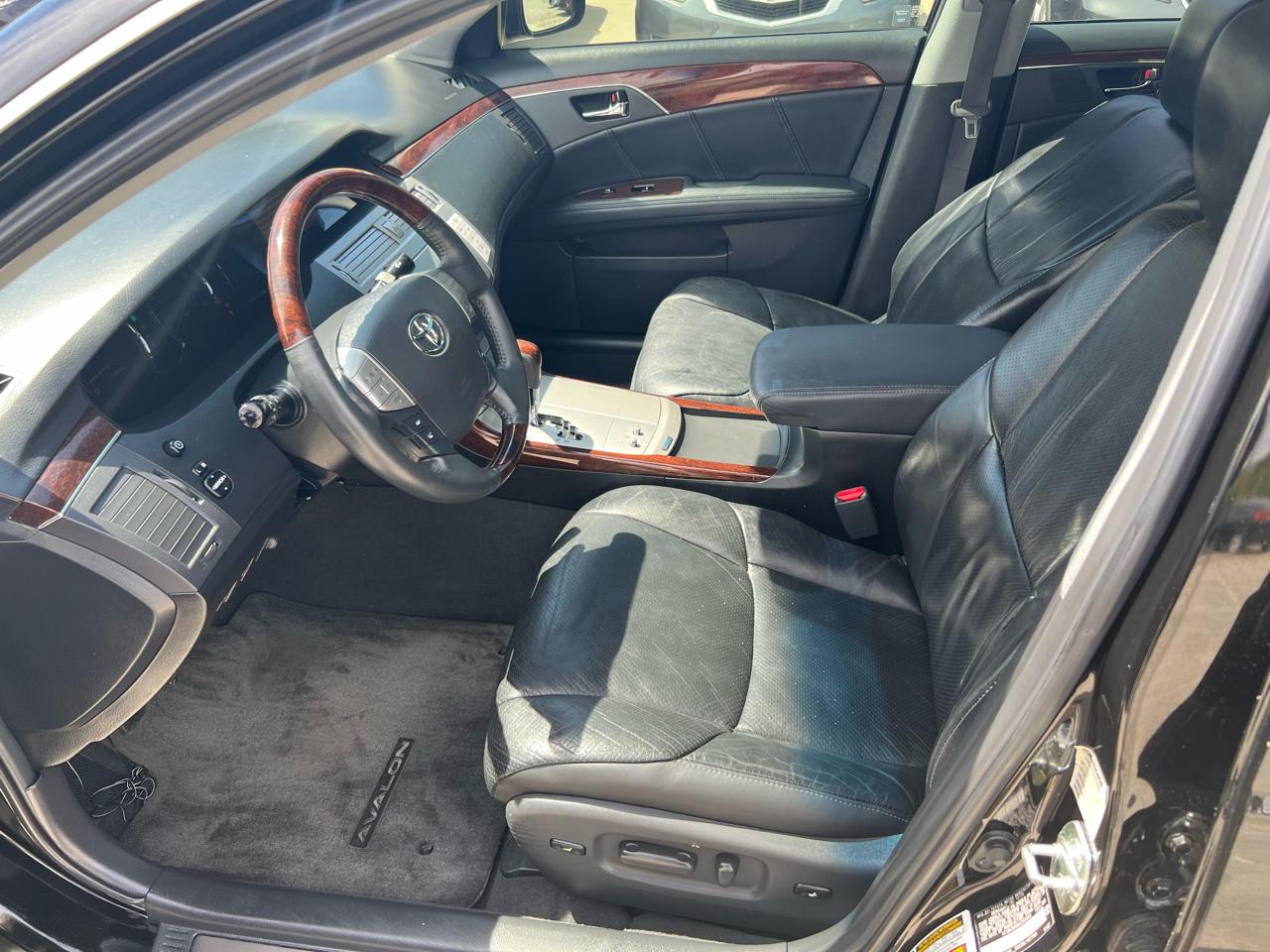 Toyota Avalon Limited 2010