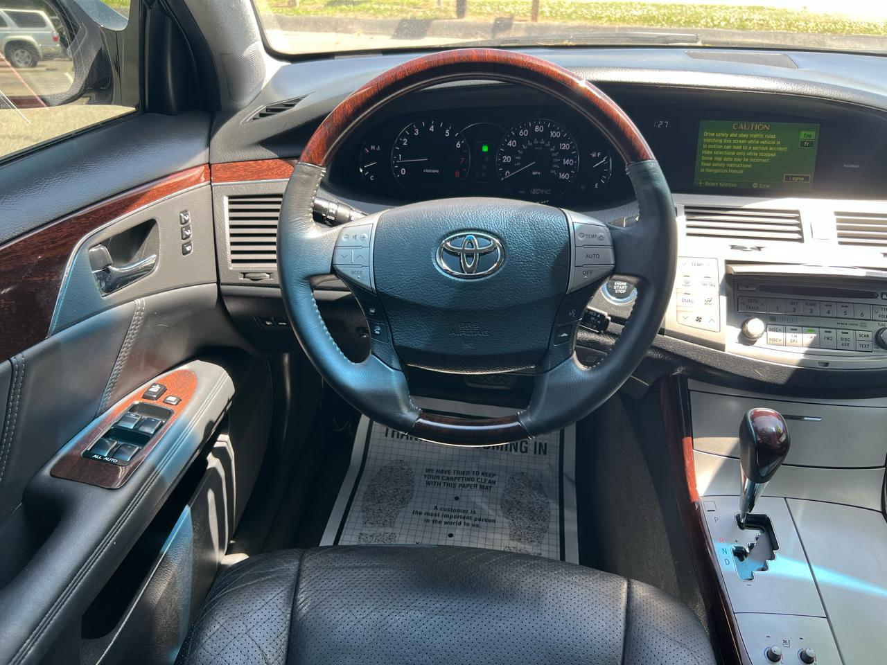 Toyota Avalon Limited 2010