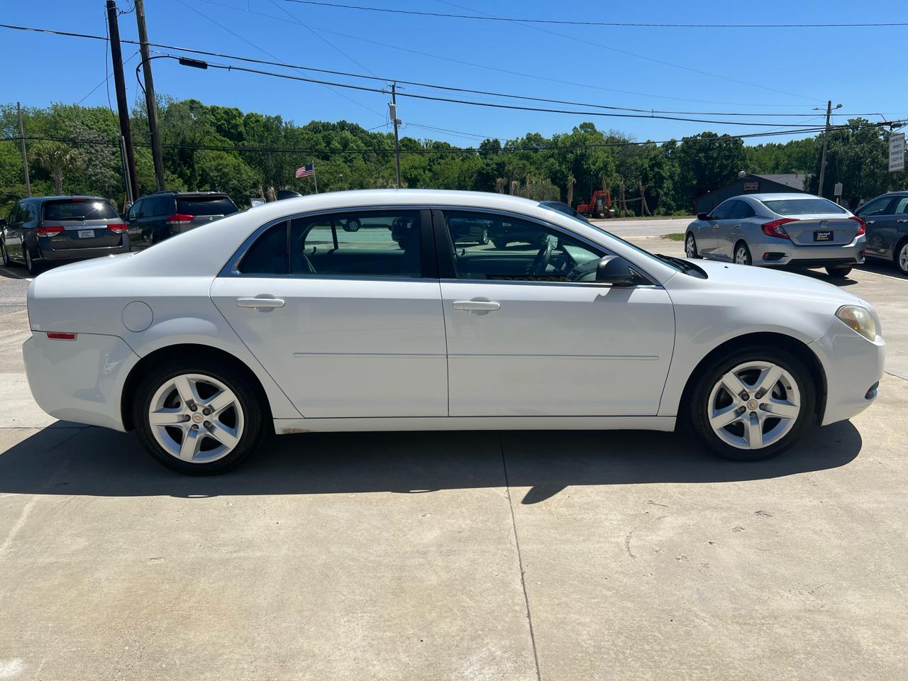 Chevrolet Malibu LS 2012