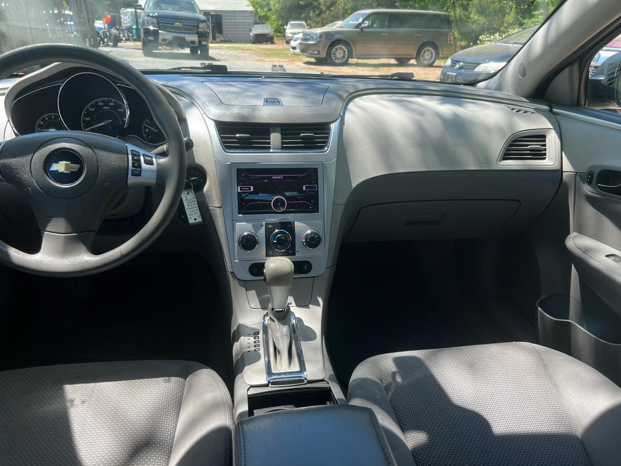 Chevrolet Malibu LS 2012