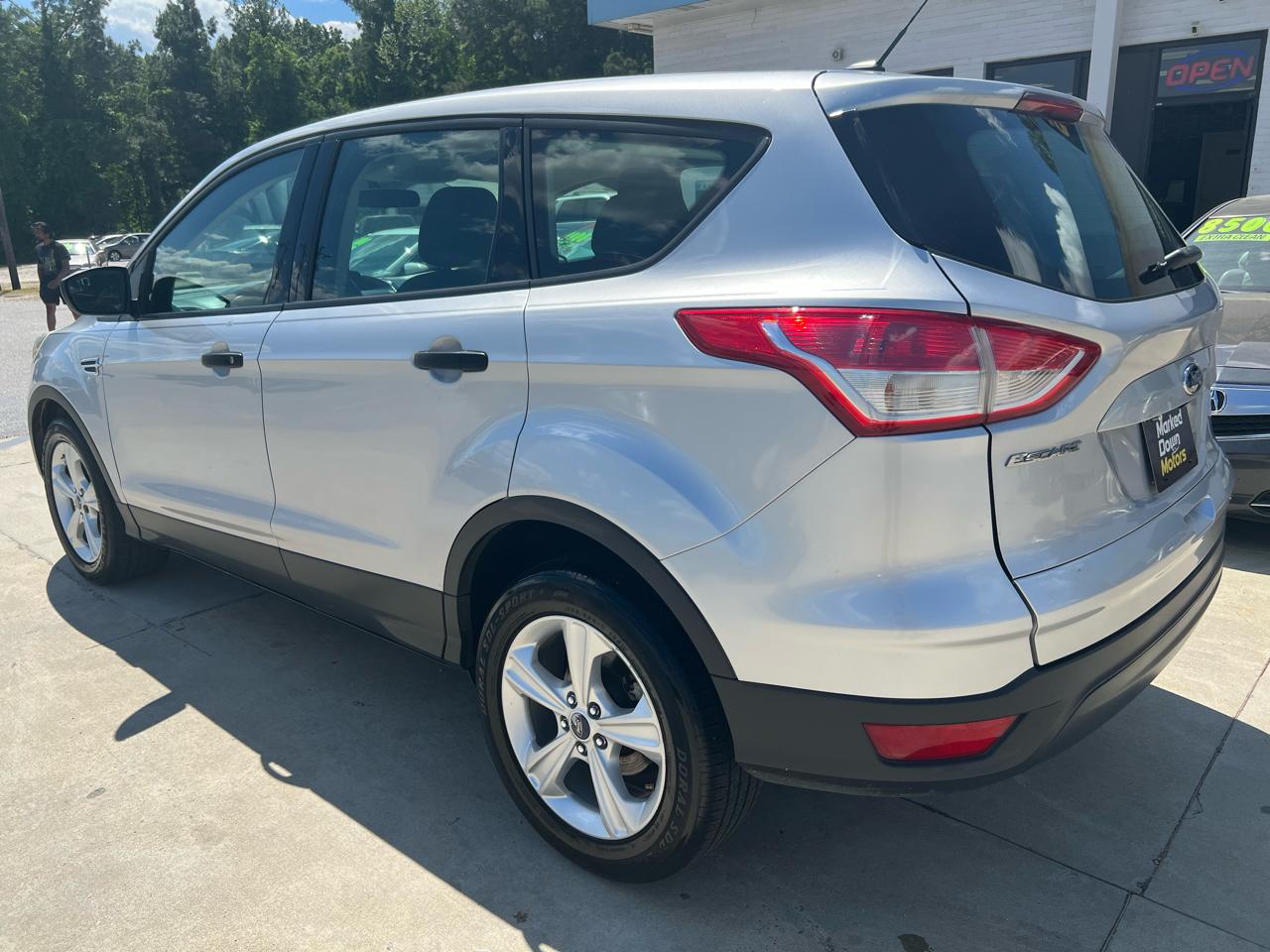 Ford Escape S FWD 2015