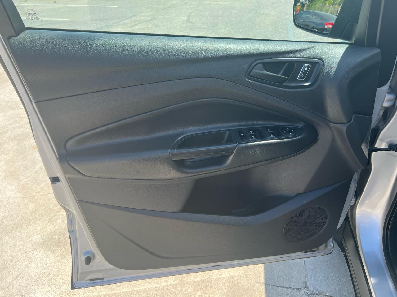 Ford Escape S FWD 2015