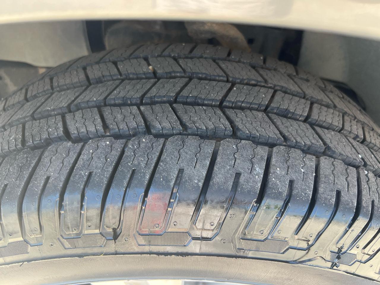 Nissan Pathfinder LE 4WD 2008