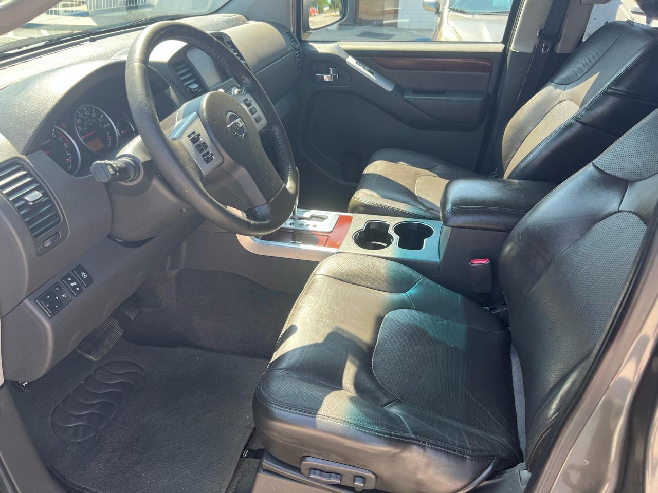 Nissan Pathfinder LE 4WD 2008