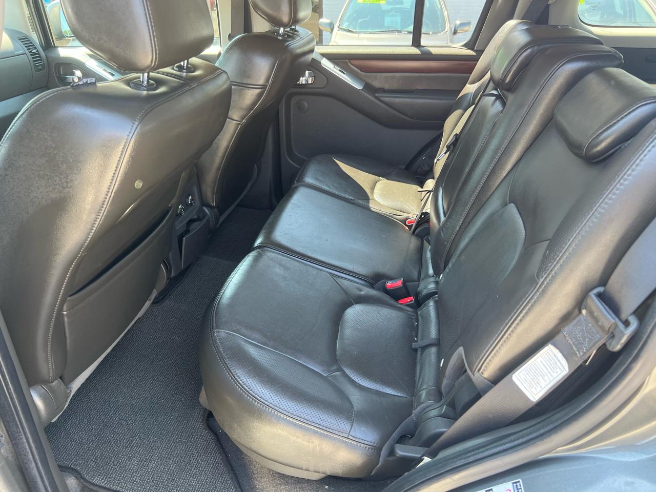 Nissan Pathfinder LE 4WD 2008