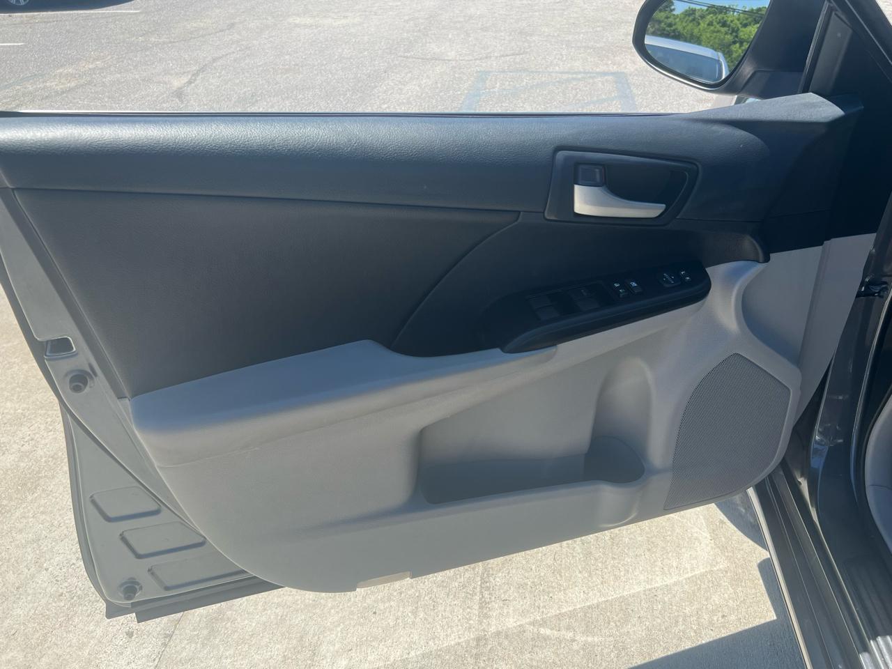 Toyota Camry LE 2013