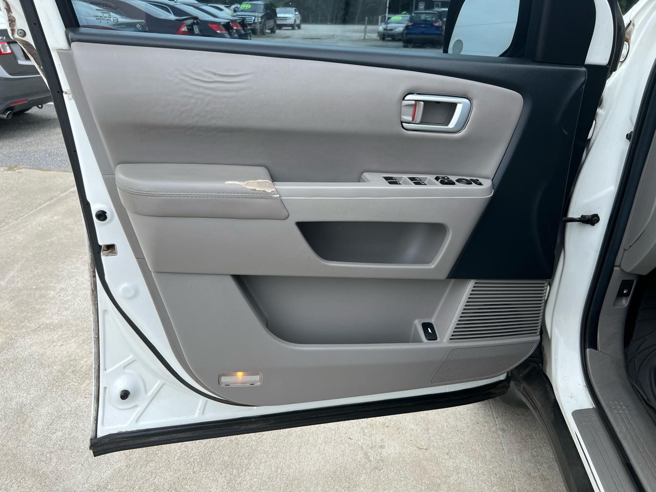 Honda Pilot EX-L 2WD 5-Spd AT with DVD 2013