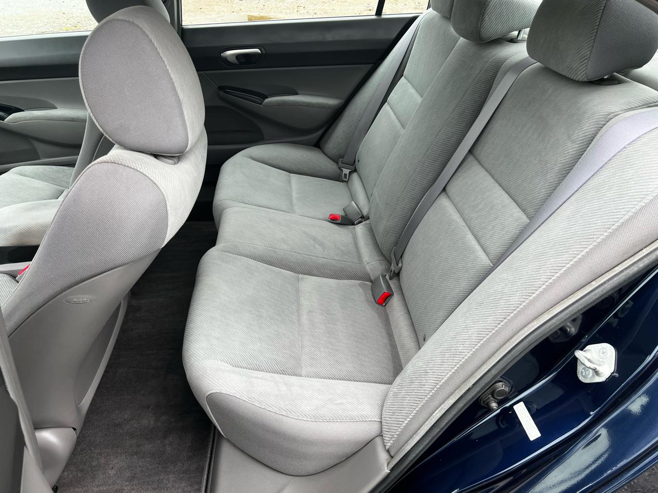 Honda Civic LX Sedan 5-Speed AT 2011