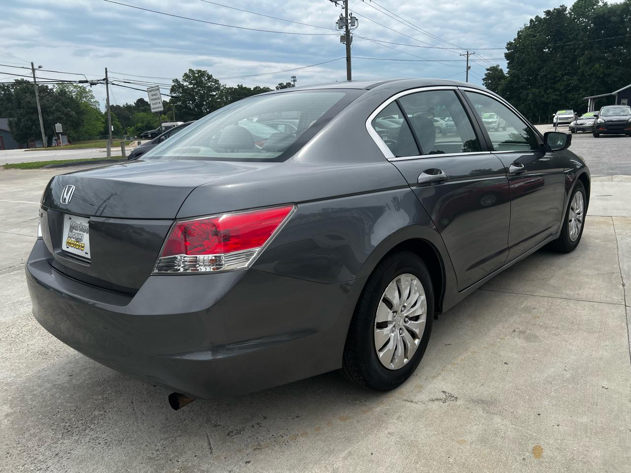 Honda Accord LX sedan AT 2009