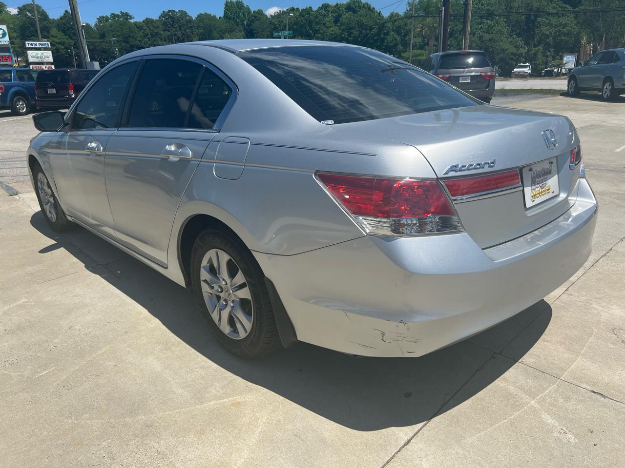 Honda Accord LX-P Sedan AT 2012