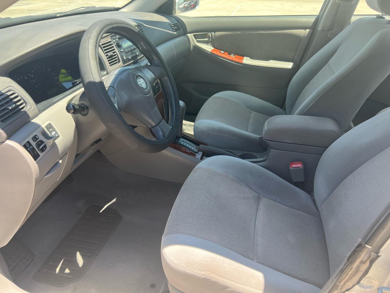 Toyota Corolla LE 2007