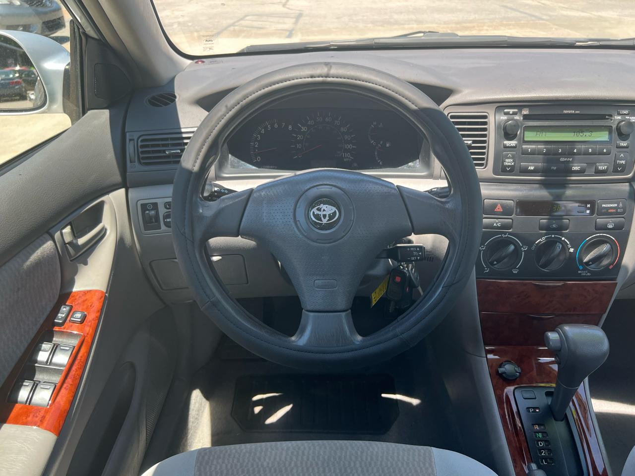 Toyota Corolla LE 2007