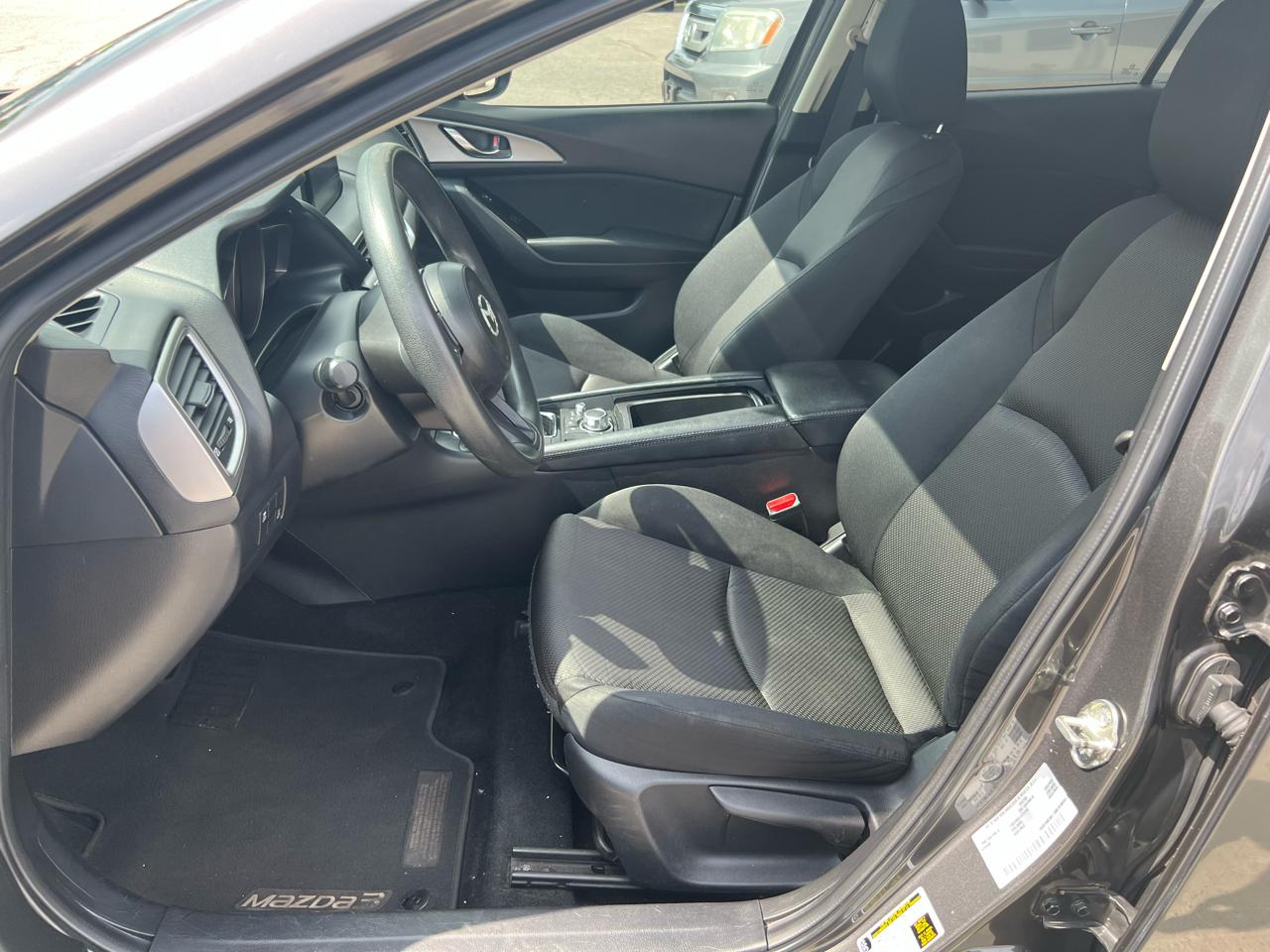 Mazda MAZDA3 i Sport AT 4-Door 2017